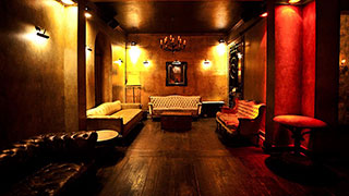 Chalet Club